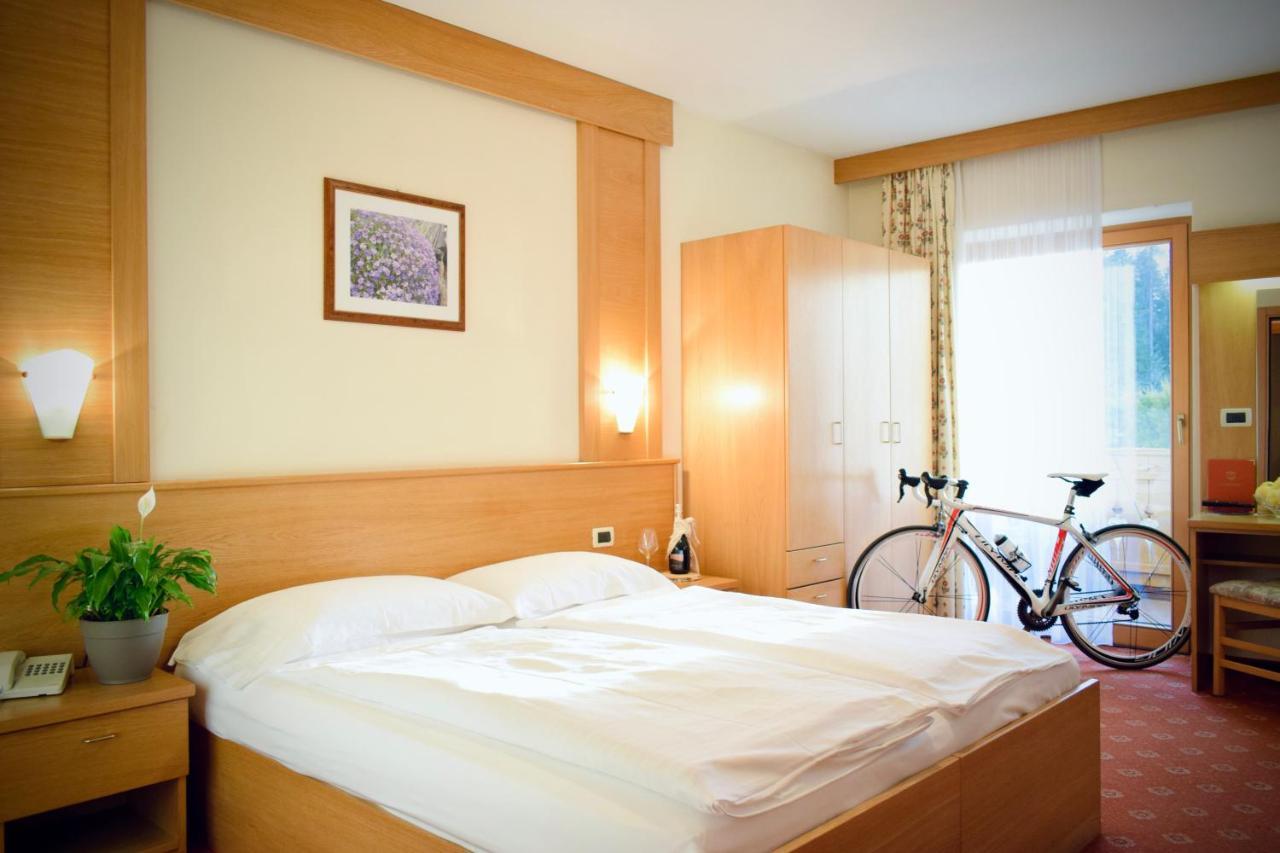 Hotel Waldheim Sarnonico Eksteriør bilde