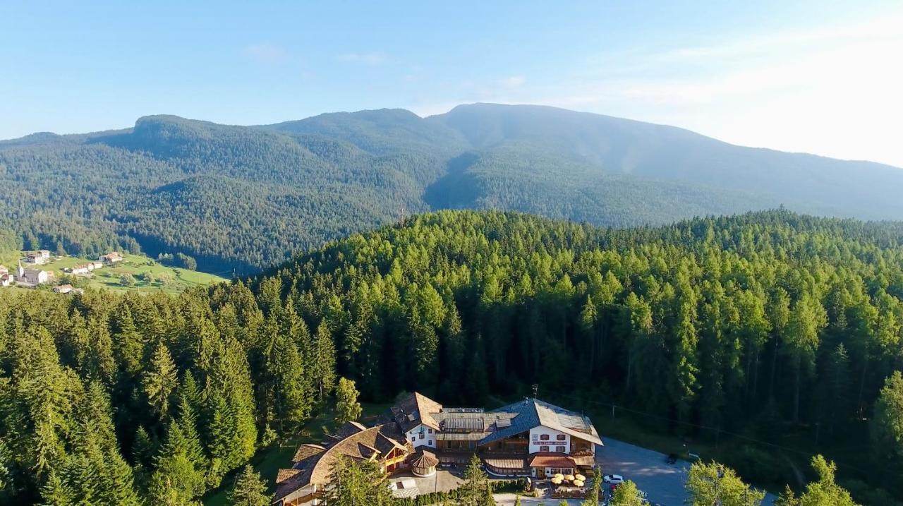 Hotel Waldheim Sarnonico Eksteriør bilde