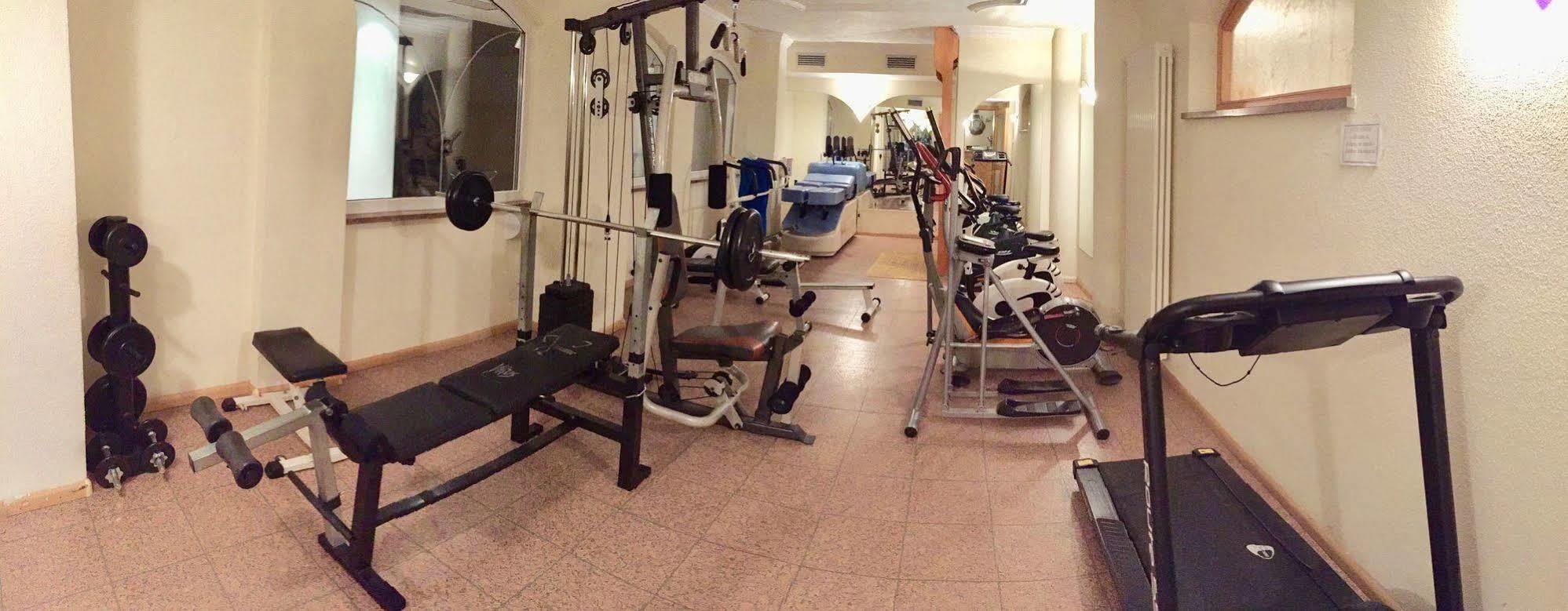 Hotel Waldheim Sarnonico Eksteriør bilde